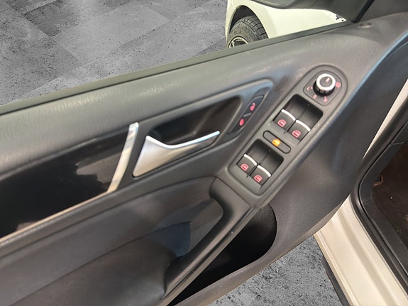 Volkswagen Golf I 18 of 26