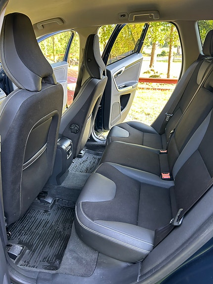 Volvo XC60 9 of 12