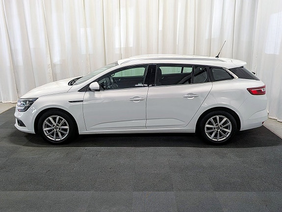 Renault Megane 2 of 12