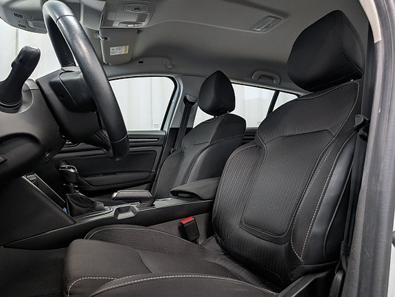 Renault Megane 10 of 12