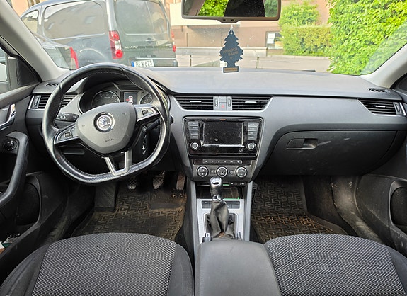 Skoda Octavia 5 of 5