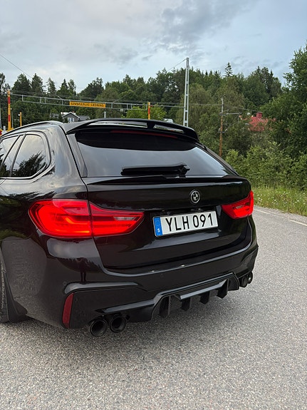 BMW 540i 10 of 28