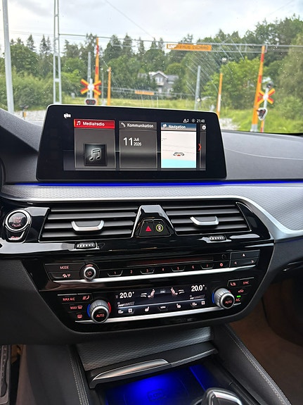 BMW 540i 22 of 28