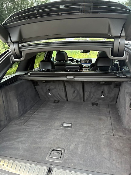 BMW 540i 16 of 28