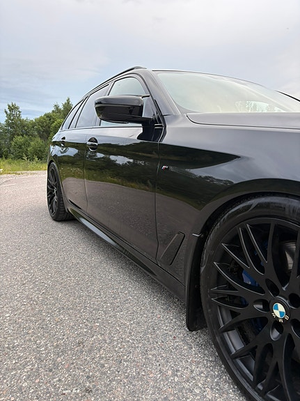 BMW 540i 7 of 28