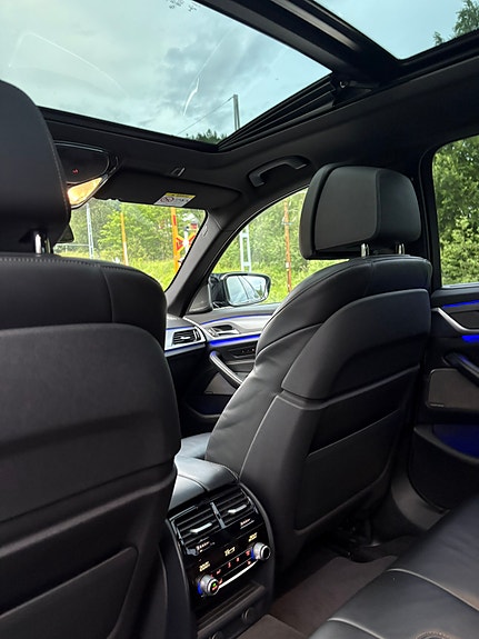 BMW 540i 15 of 28