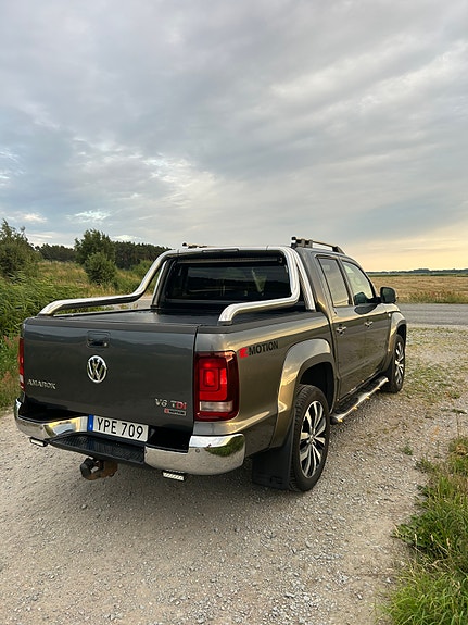 Volkswagen Amarok 2 of 4
