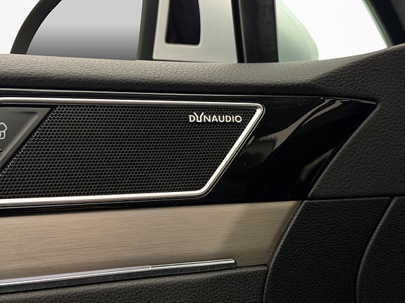 Volkswagen Passat 8 of 30