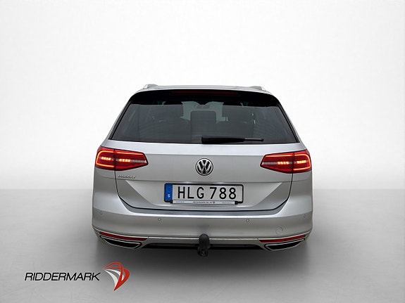Volkswagen Passat 7 of 30