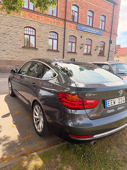 BMW 320d 7 of 13