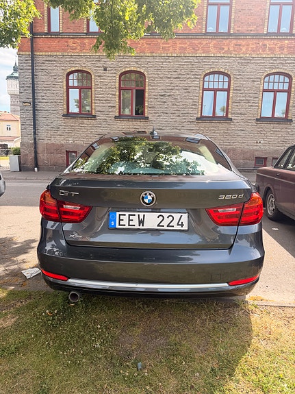 BMW 320d 6 of 13