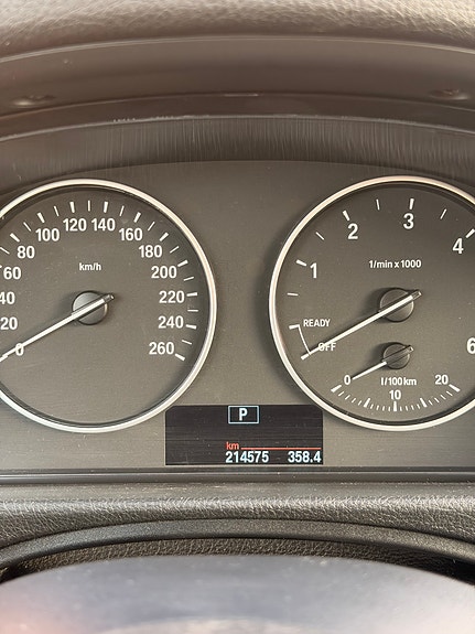 BMW 320d 10 of 13