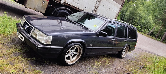 Volvo 940 2 of 5