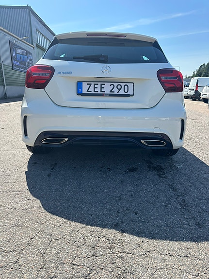Mercedes-Benz A180 6 of 15