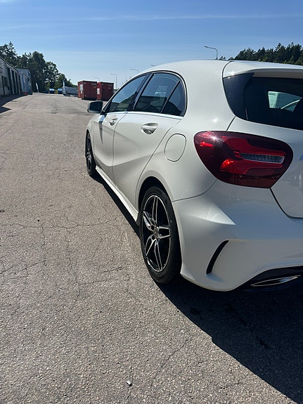Mercedes-Benz A180 5 of 5