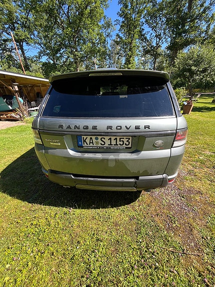 Land Rover Range Rover Sport 3 of 5