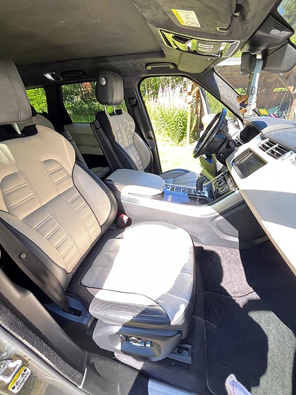 Land Rover Range Rover Sport 8 of 8