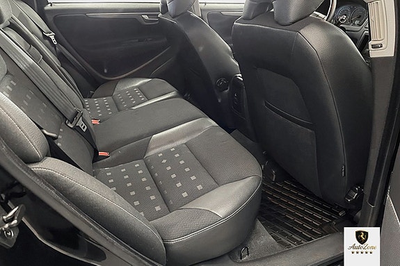 Volvo V70 14 of 18
