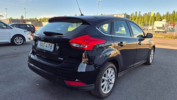 Ford Focus 4 of 5