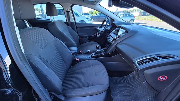 Ford Focus 7 of 10