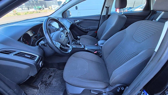 Ford Focus 6 of 10