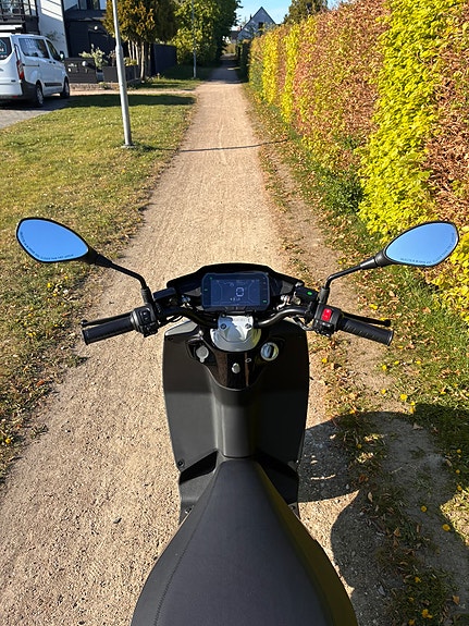 Piaggio 1+ 4 of 5