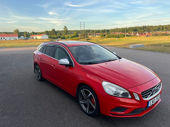 Volvo V60 3 of 5