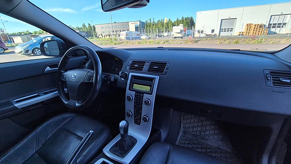 Volvo V50 7 of 8