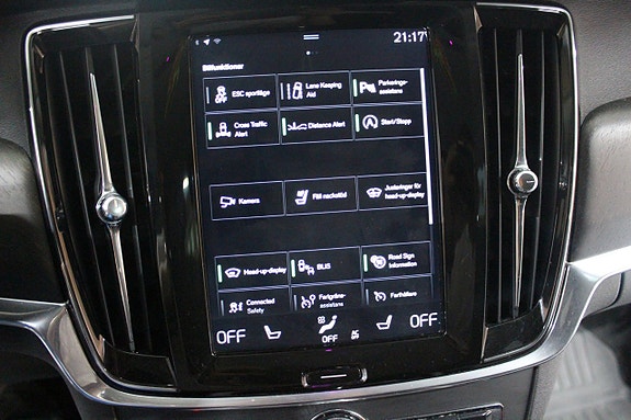 Volvo V90 Cross Country 16 of 20