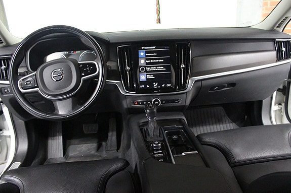 Volvo V90 Cross Country 12 of 20