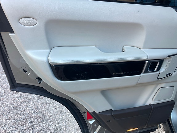 Land Rover Range Rover 12 of 19