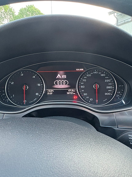 Audi A6 4 of 5