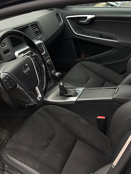 Volvo V60 5 of 5