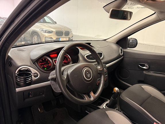 Renault Clio 9 of 19