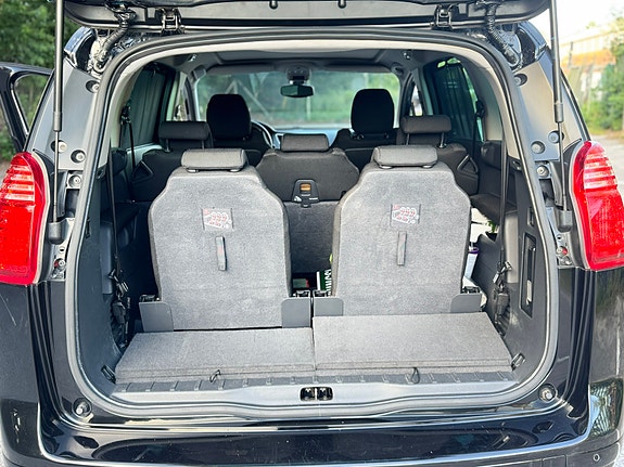 Peugeot 5008 9 of 16