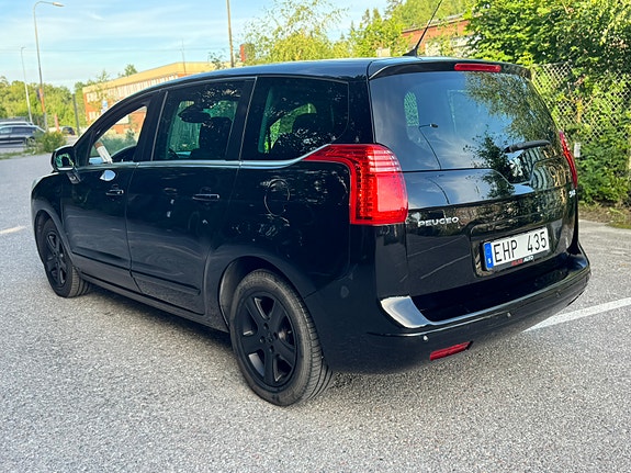 Peugeot 5008 4 of 16