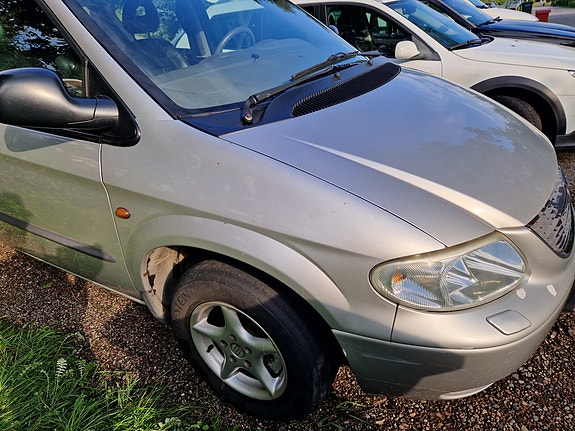 Chrysler Grand Voyager 6 of 26