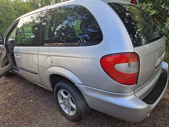 Chrysler Grand Voyager 3 of 26