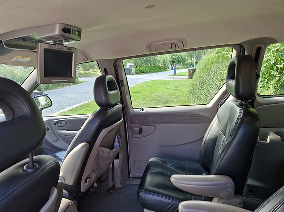 Chrysler Grand Voyager 16 of 26