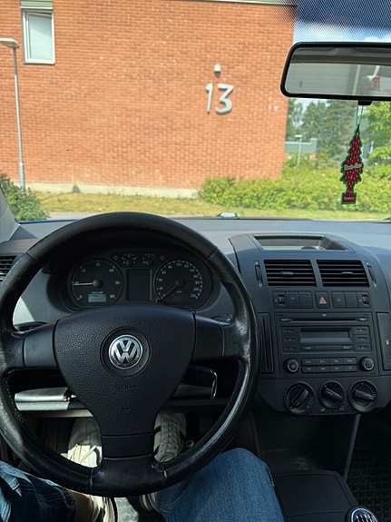 Volkswagen Polo 5 of 5