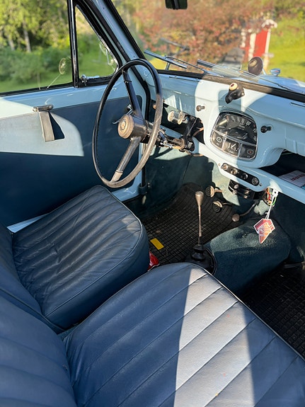 Austin A35 4 of 5