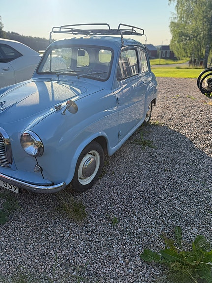 Austin A35 2 of 5