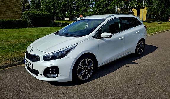 Kia Ceed 4 of 16