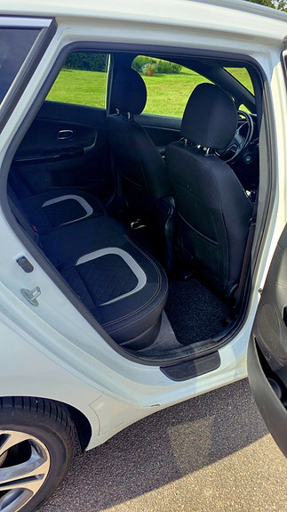 Kia Ceed 10 of 16