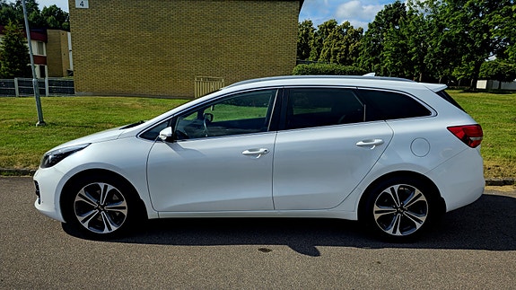 Kia Ceed 3 of 16