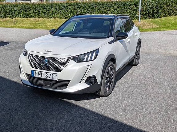 Peugeot e-2008 5 of 5