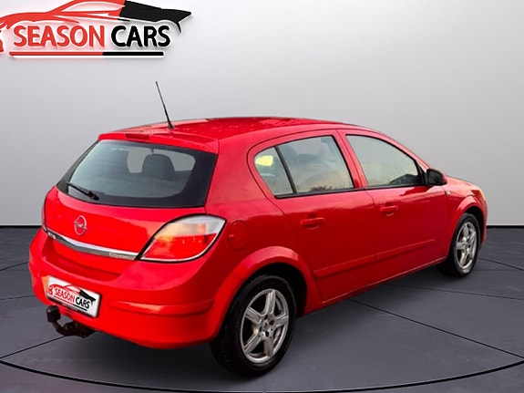 Opel Astra 2 of 5