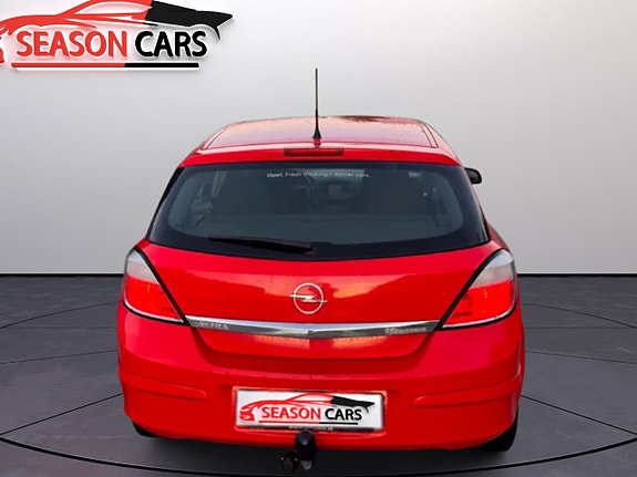Opel Astra 3 of 5
