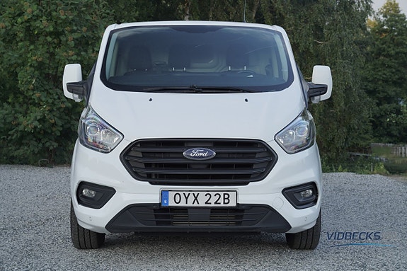 Ford Transit Custom 2 of 12