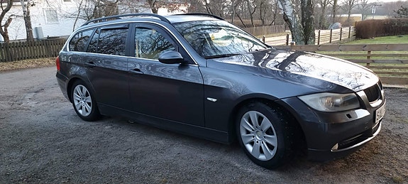 BMW 325i 2 of 14